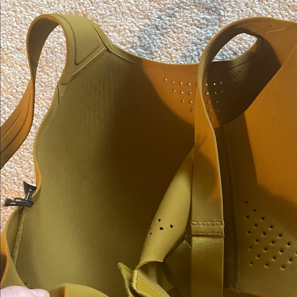 VSX    new with tags  high support bra 36DDD - Picture 5 of 9